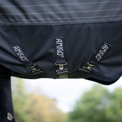 Amigo 1200D FieldSafe Reflectech Plus Turnout 250g Sort/Reflectech