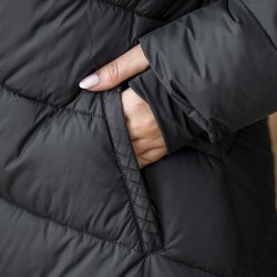 Alessandro Albanese Nivia Puffer Sort