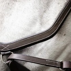 Micklem Bidsl�s trense Sort